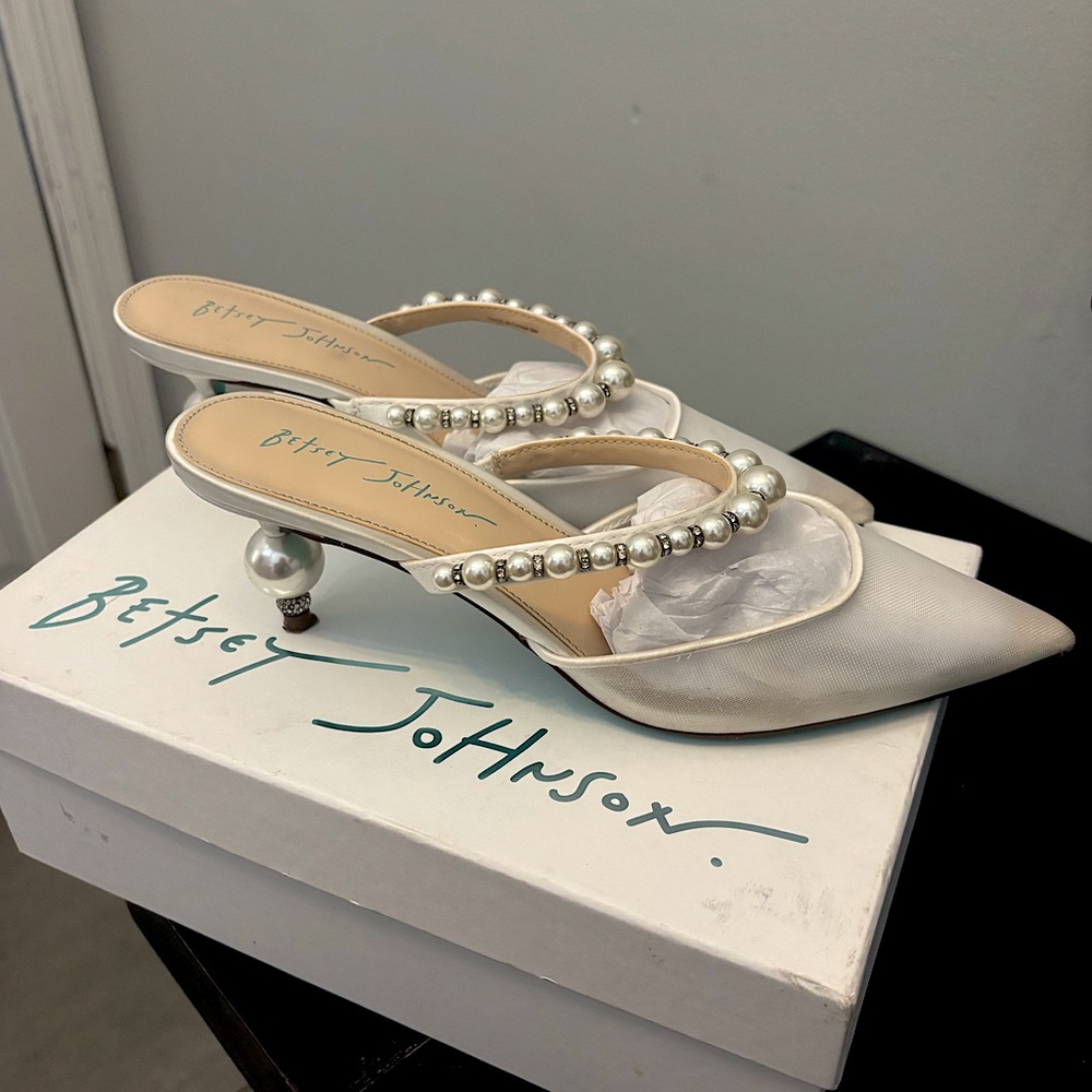 Betsey Johnson White Glamorous Heels
